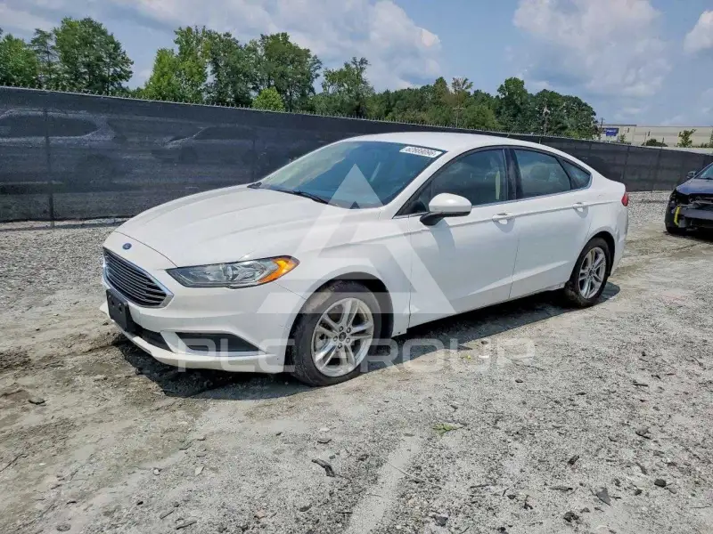 2018 Ford FUSION фото