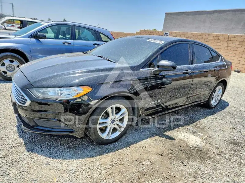 2018 Ford FUSION фото