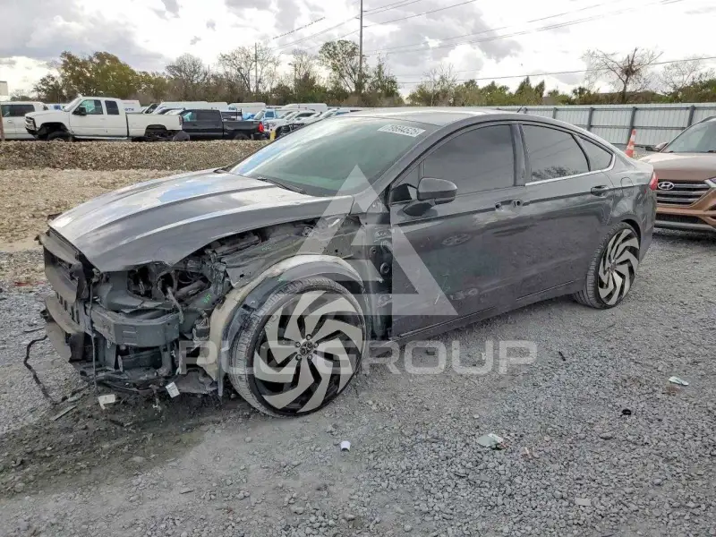 2018 Ford FUSION фото