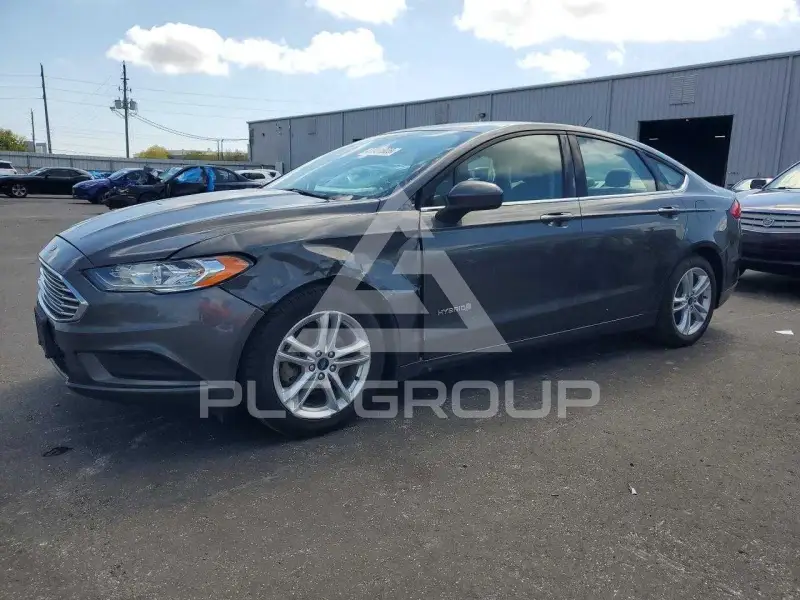 2018 Ford FUSION фото