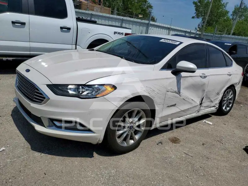 2018 Ford FUSION фото