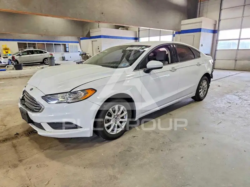 2018 Ford FUSION фото