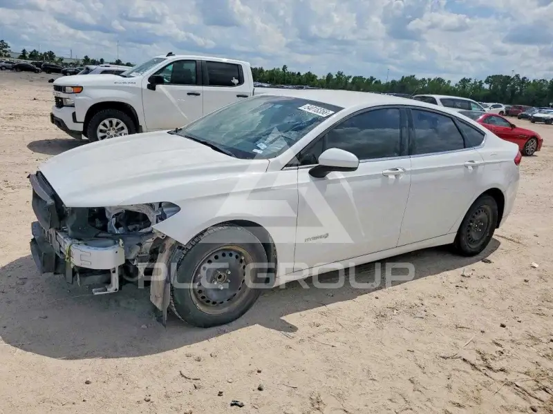 2018 Ford FUSION фото