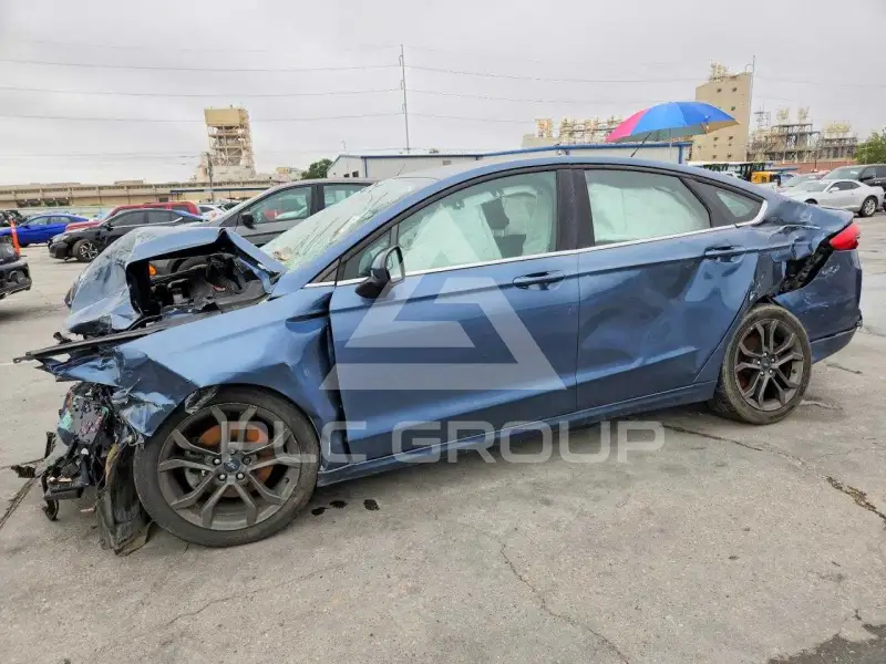 2018 Ford FUSION фото