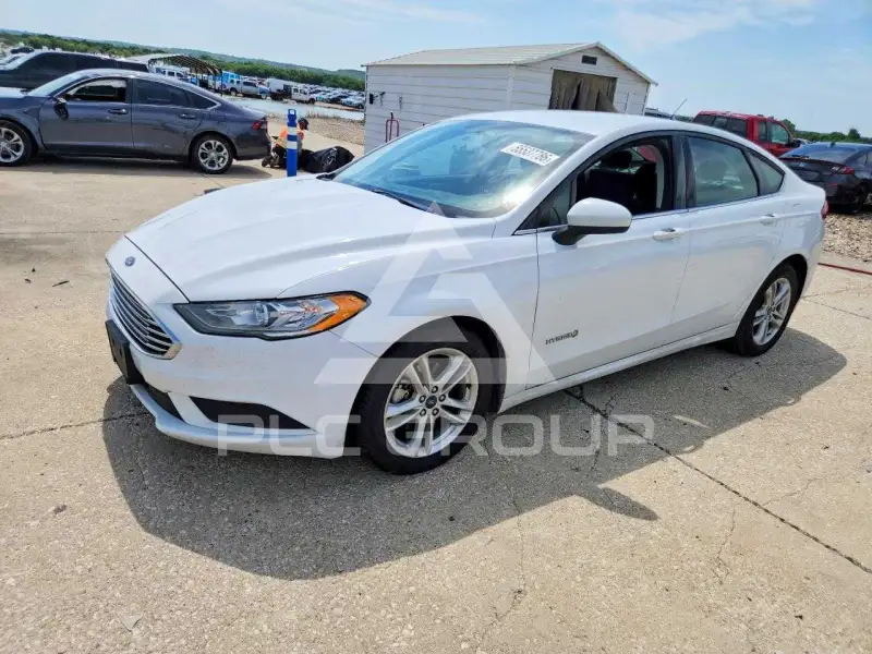 2018 Ford FUSION фото