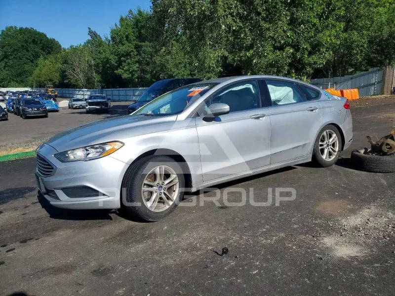 2018 Ford FUSION фото
