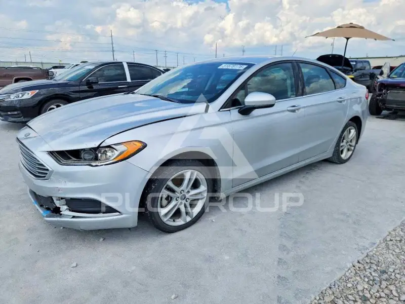 2018 Ford FUSION photo