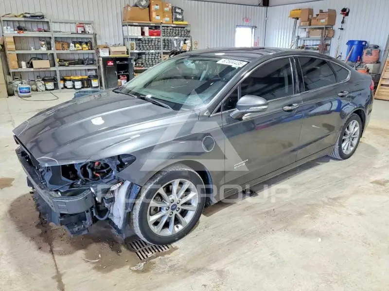 2018 Ford FUSION фото