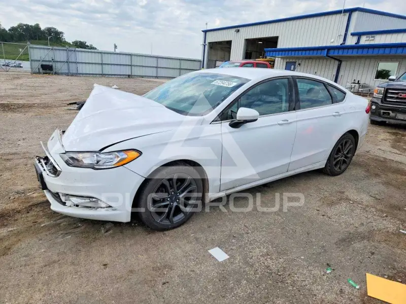 2018 Ford FUSION фото