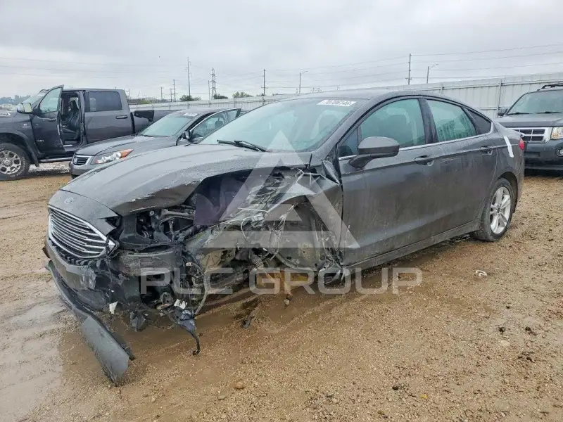 2018 Ford FUSION фото