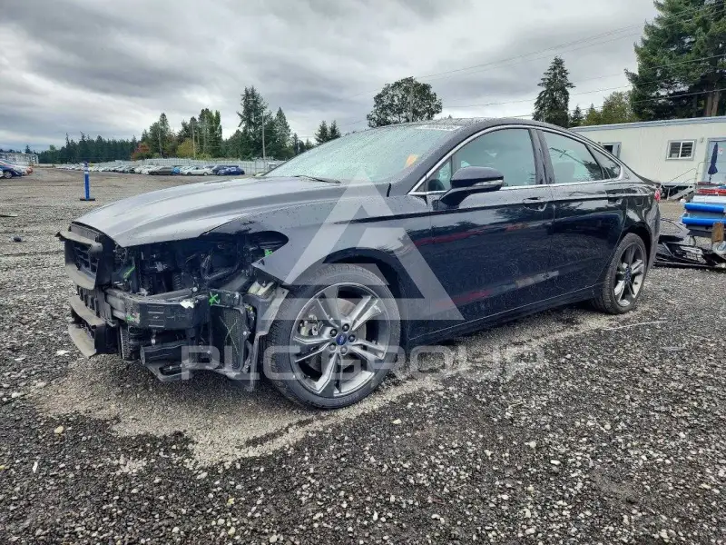 2018 Ford FUSION фото