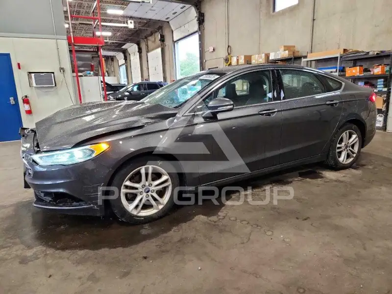2018 Ford FUSION photo