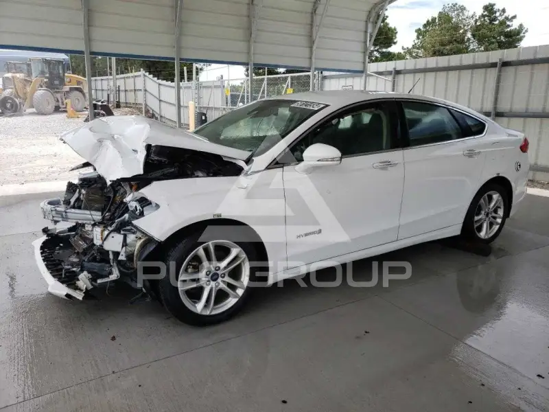 2018 Ford FUSION фото