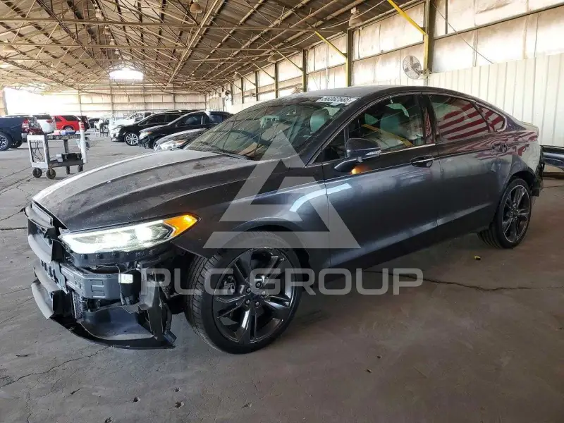 2018 Ford FUSION photo