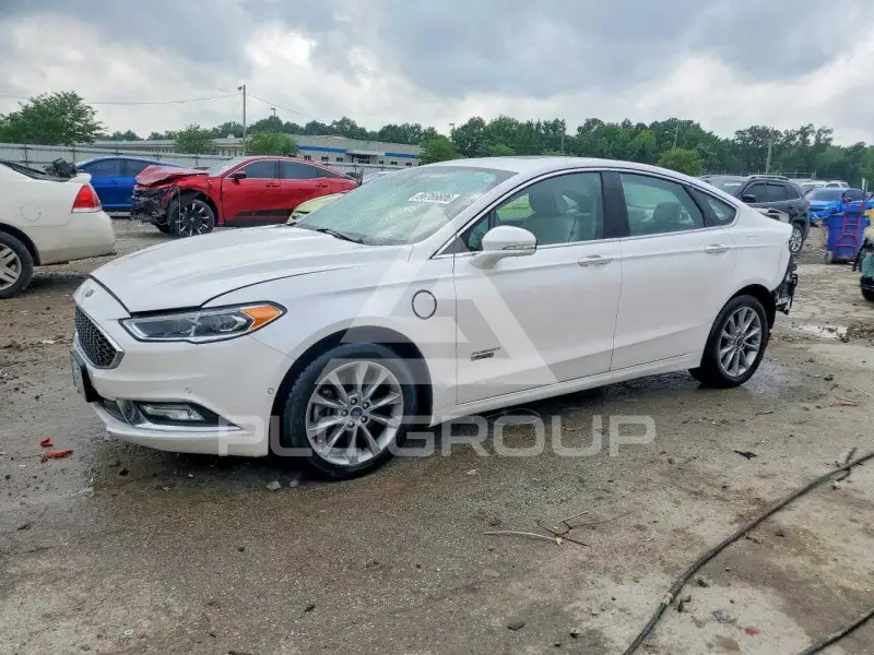 2018 Ford FUSION photo