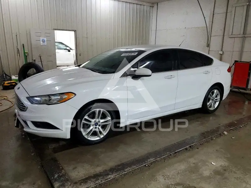 2018 Ford FUSION фото