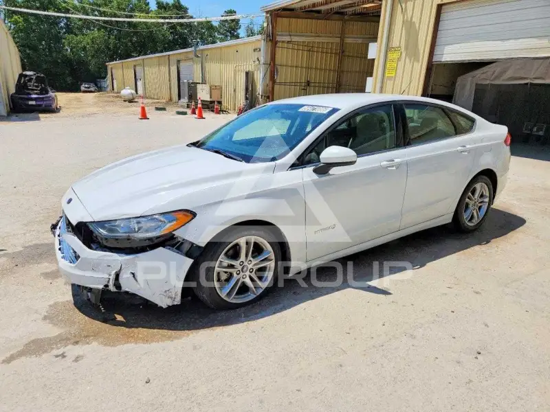 2018 Ford FUSION фото