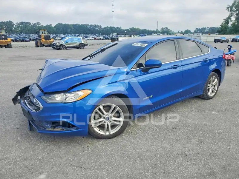 2018 Ford FUSION photo