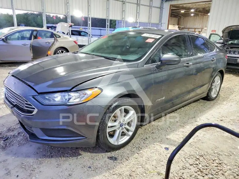 2018 Ford FUSION photo