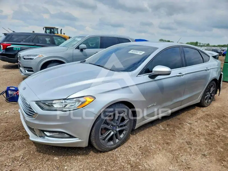 2018 Ford FUSION фото