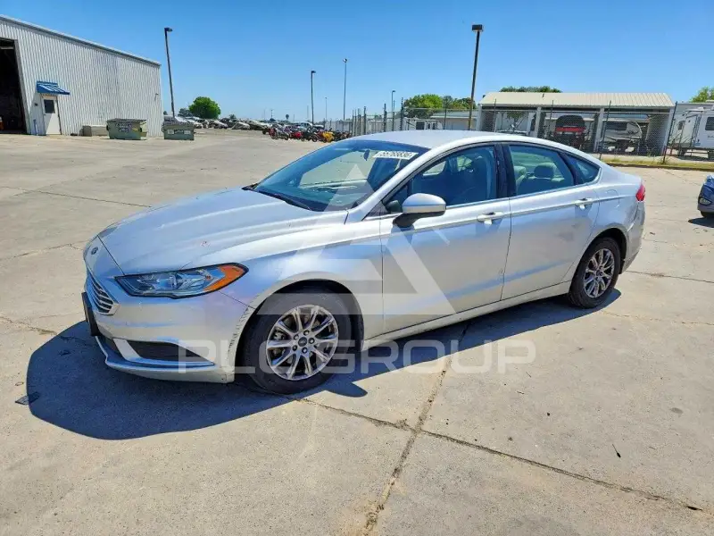 2018 Ford FUSION photo