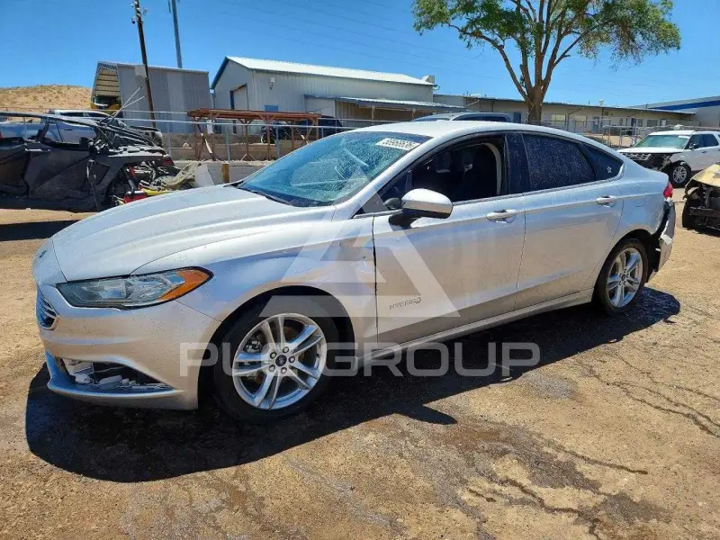 2018 Ford FUSION фото