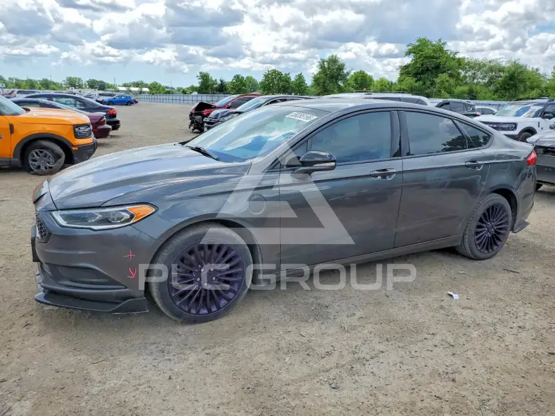 2018 Ford FUSION фото