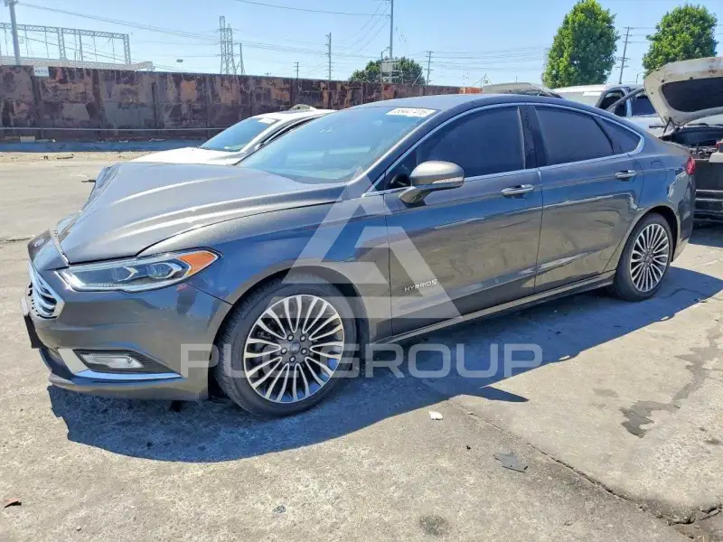 2018 Ford FUSION фото