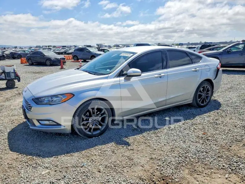 2018 Ford FUSION фото
