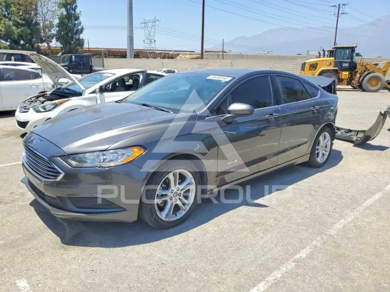 2018 Ford FUSION photo