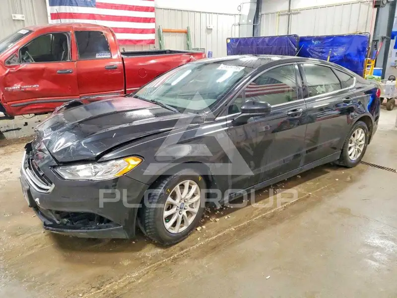 2018 Ford FUSION photo