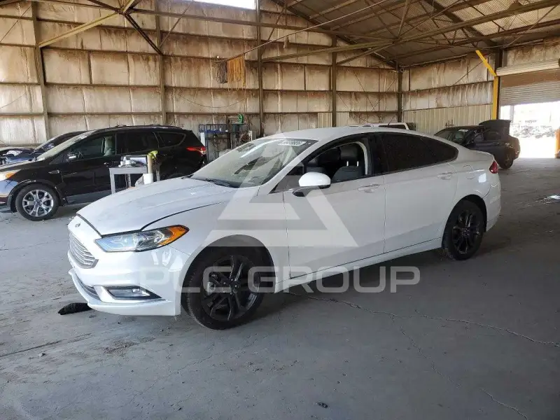 2018 Ford FUSION фото