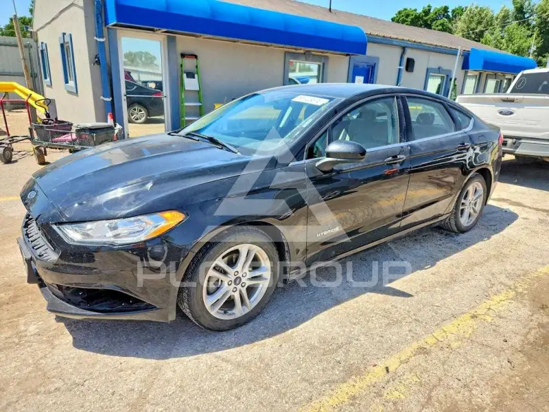 2018 Ford FUSION фото