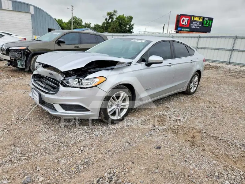 2018 Ford FUSION фото