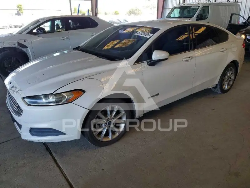 2018 Ford FUSION фото