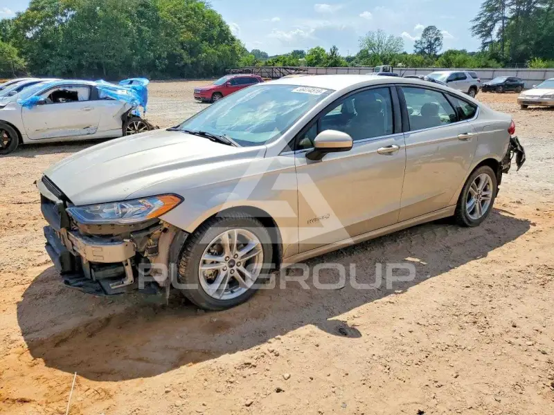 2018 Ford FUSION photo