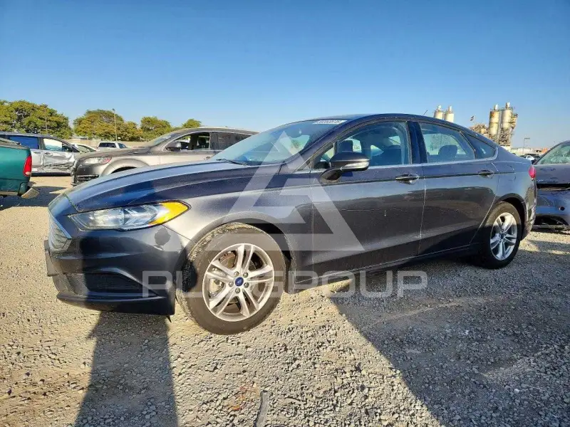 2018 Ford FUSION фото
