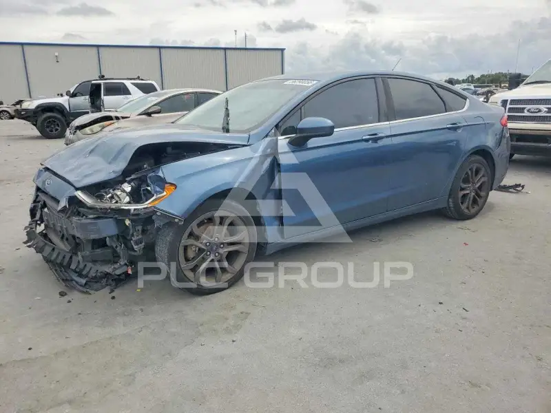 2018 Ford FUSION фото