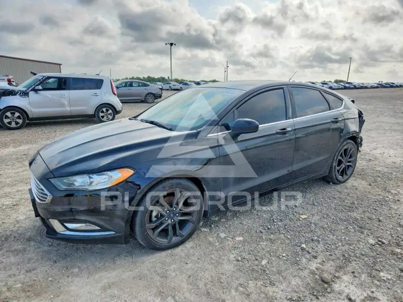 2018 Ford FUSION photo