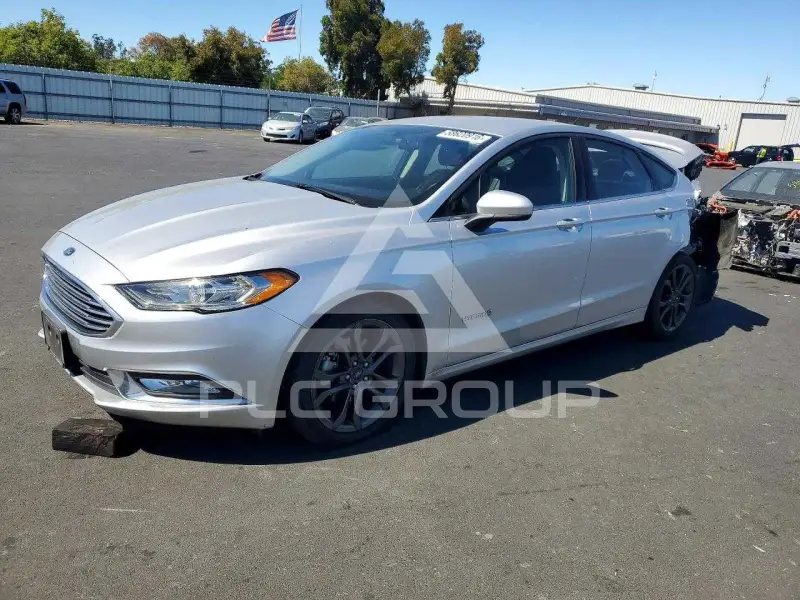 2018 Ford FUSION фото