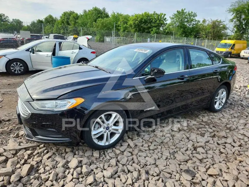 2018 Ford FUSION фото