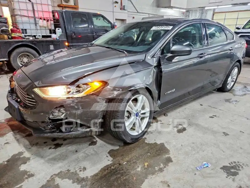 2018 Ford FUSION фото