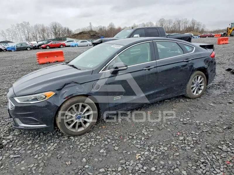 2018 Ford FUSION фото