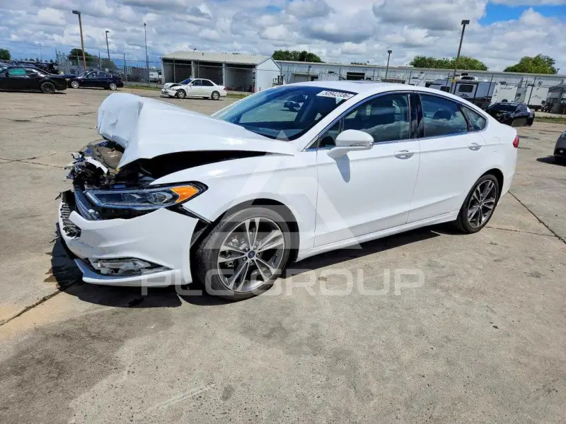2018 Ford FUSION фото