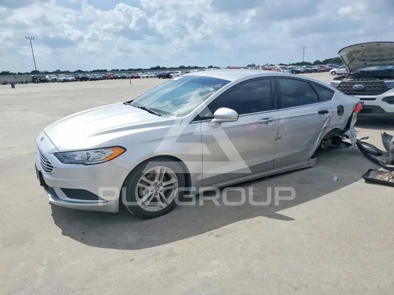 2018 Ford FUSION photo