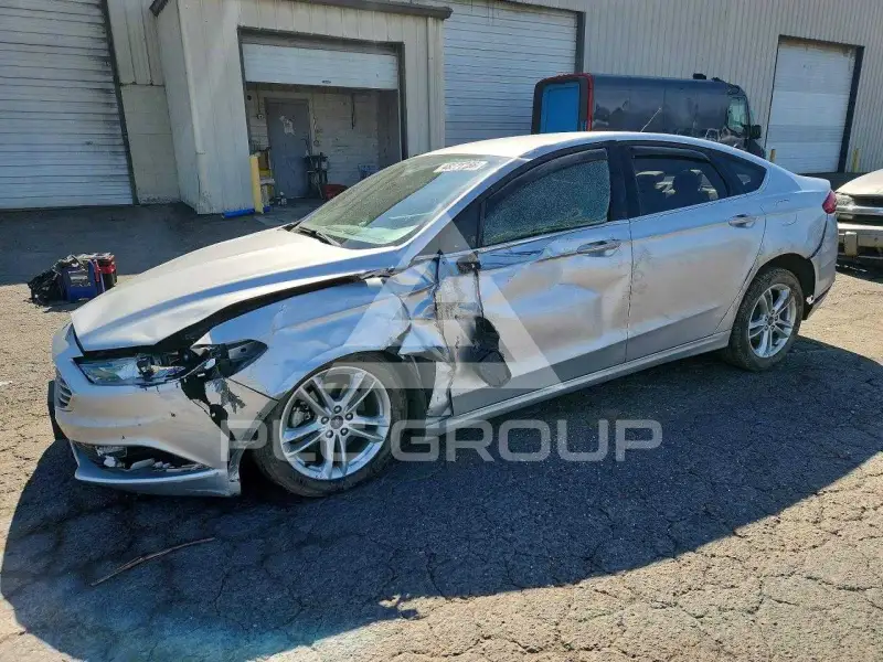 2018 Ford FUSION photo
