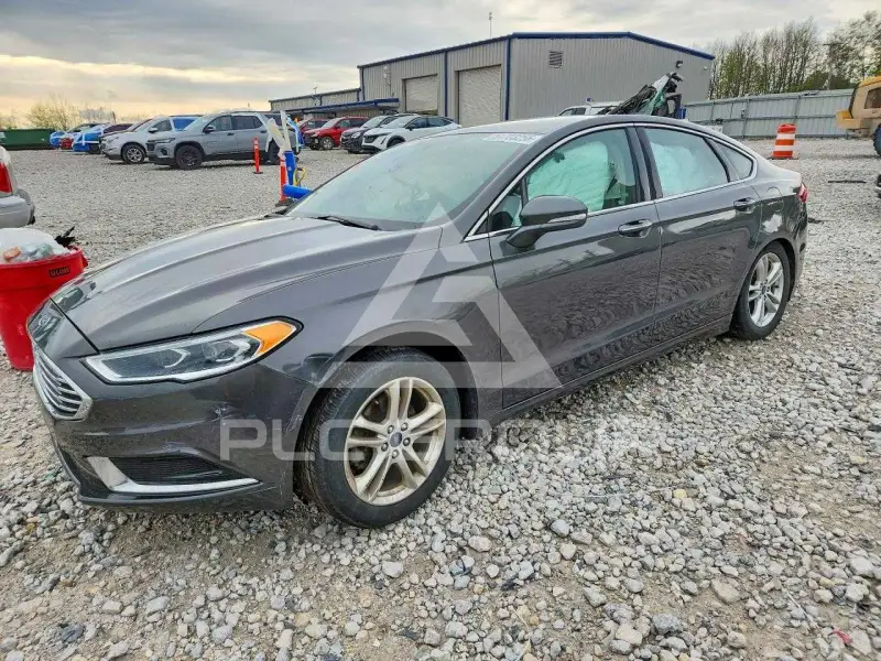 2018 Ford FUSION фото