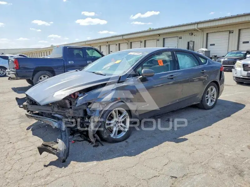 2018 Ford FUSION фото