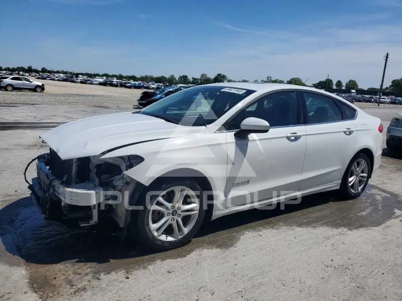 2018 Ford FUSION фото