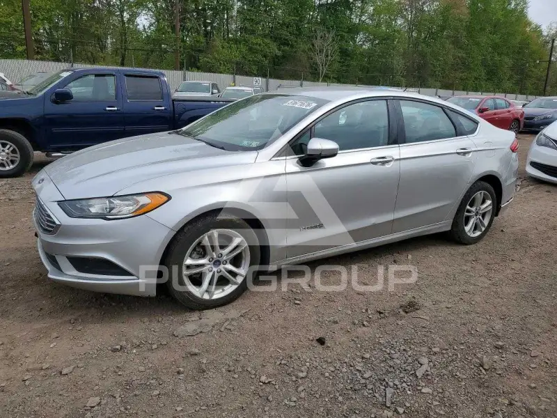 2018 Ford FUSION фото